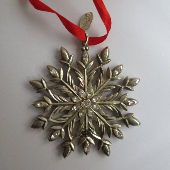 Lenox 2011 Annual Ornament Snow Majesty Snowflake Silver Plate Christmas 3 1/8” - Picture 6 of 12